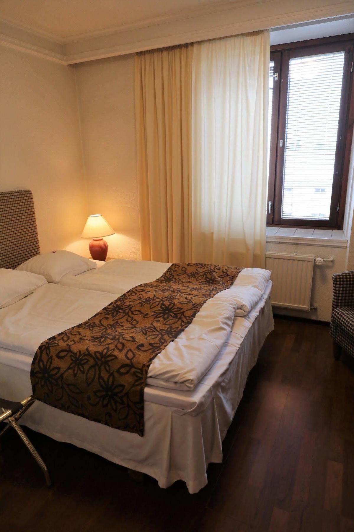 Hotel Seurahuone Karleby Exteriör bild